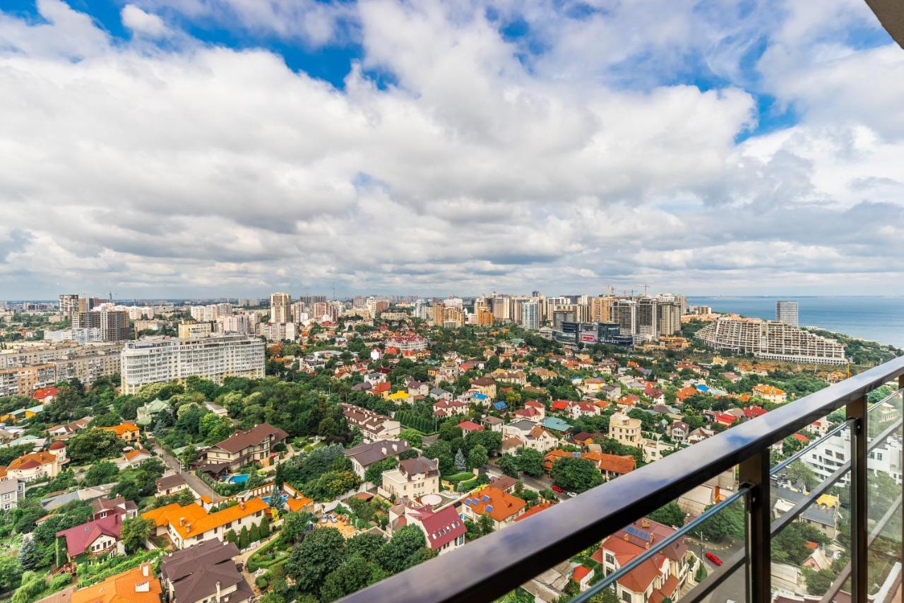 Razor Apartment With Terrace, Kamanina Odessa Buitenkant foto